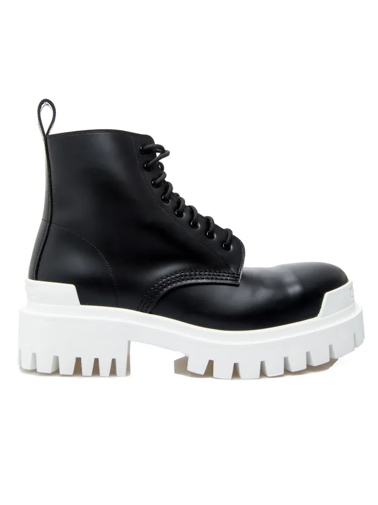 Balenciaga Leather Boots | Credomen