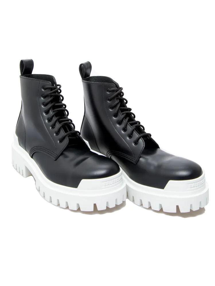 Balenciaga Leather Boots | Credomen