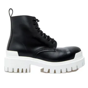 Balenciaga Leather Boots | Credomen