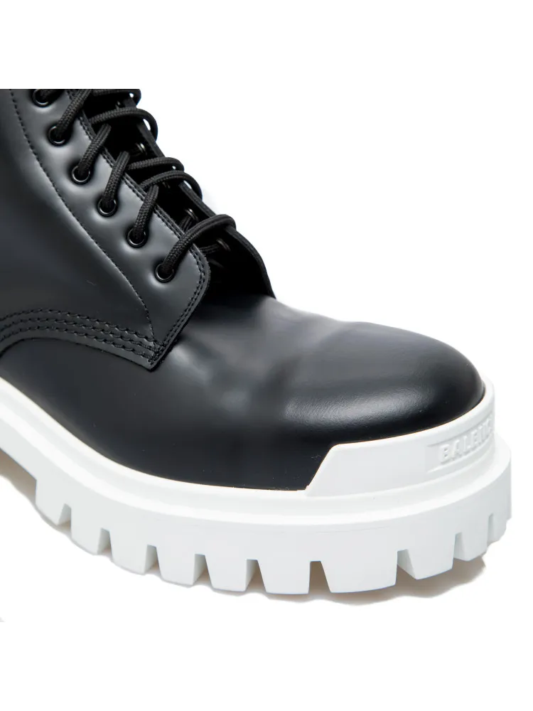 Balenciaga Leather Boots | Credomen