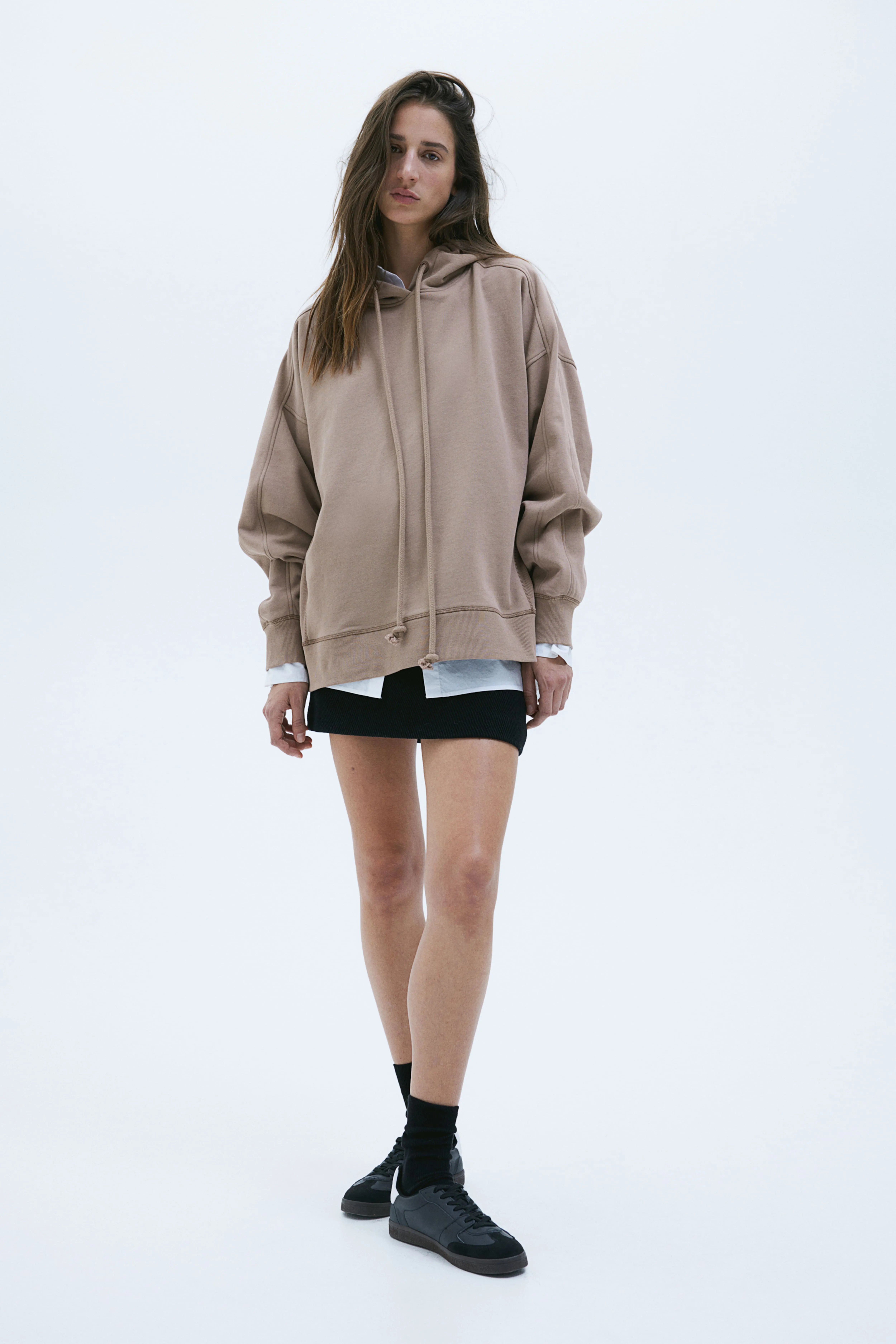 Oversized cotton hoodie - Long sleeve - Regular length - Beige - Ladies | H&M GB