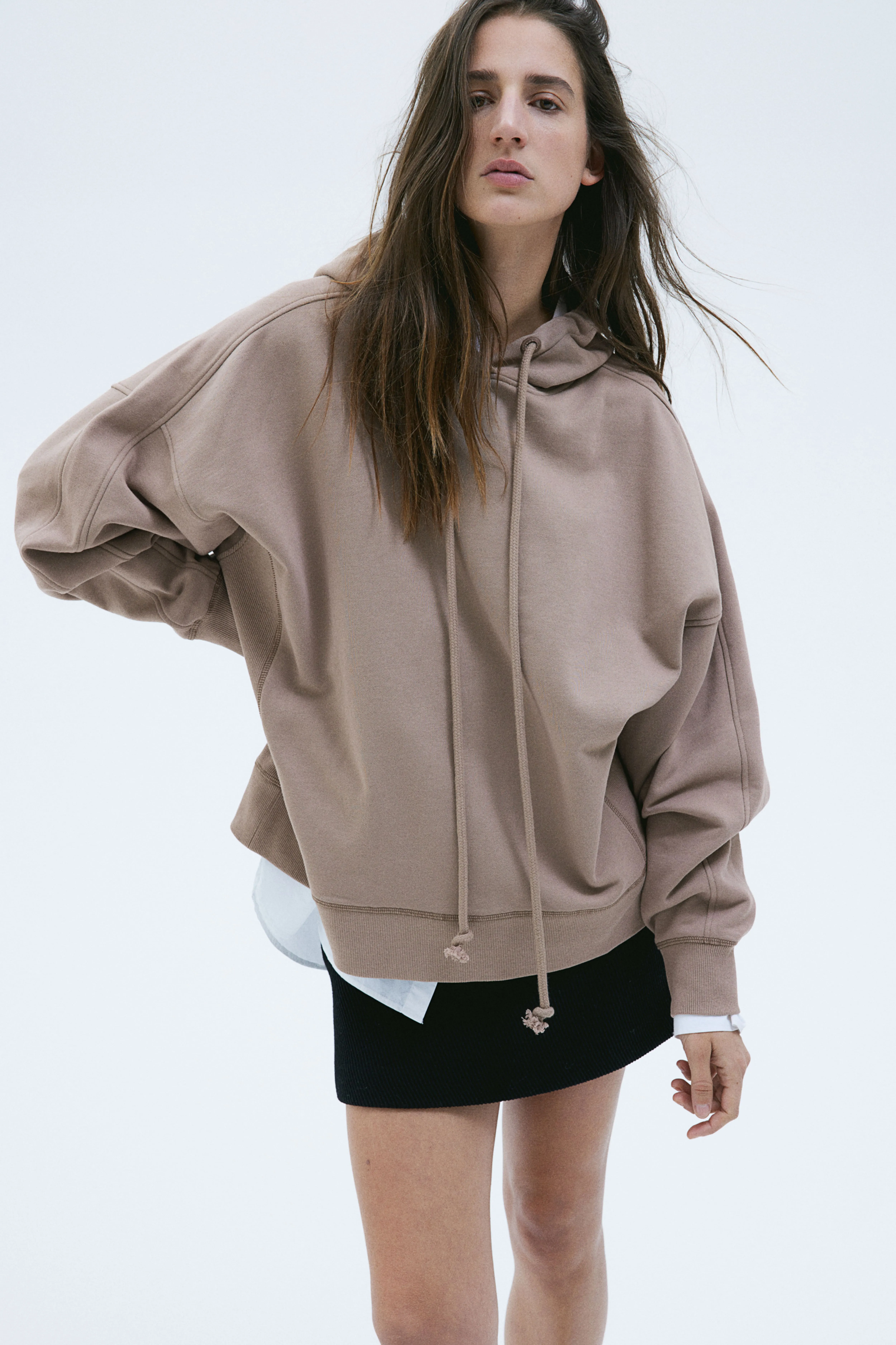 Oversized cotton hoodie - Long sleeve - Regular length - Beige - Ladies | H&M GB