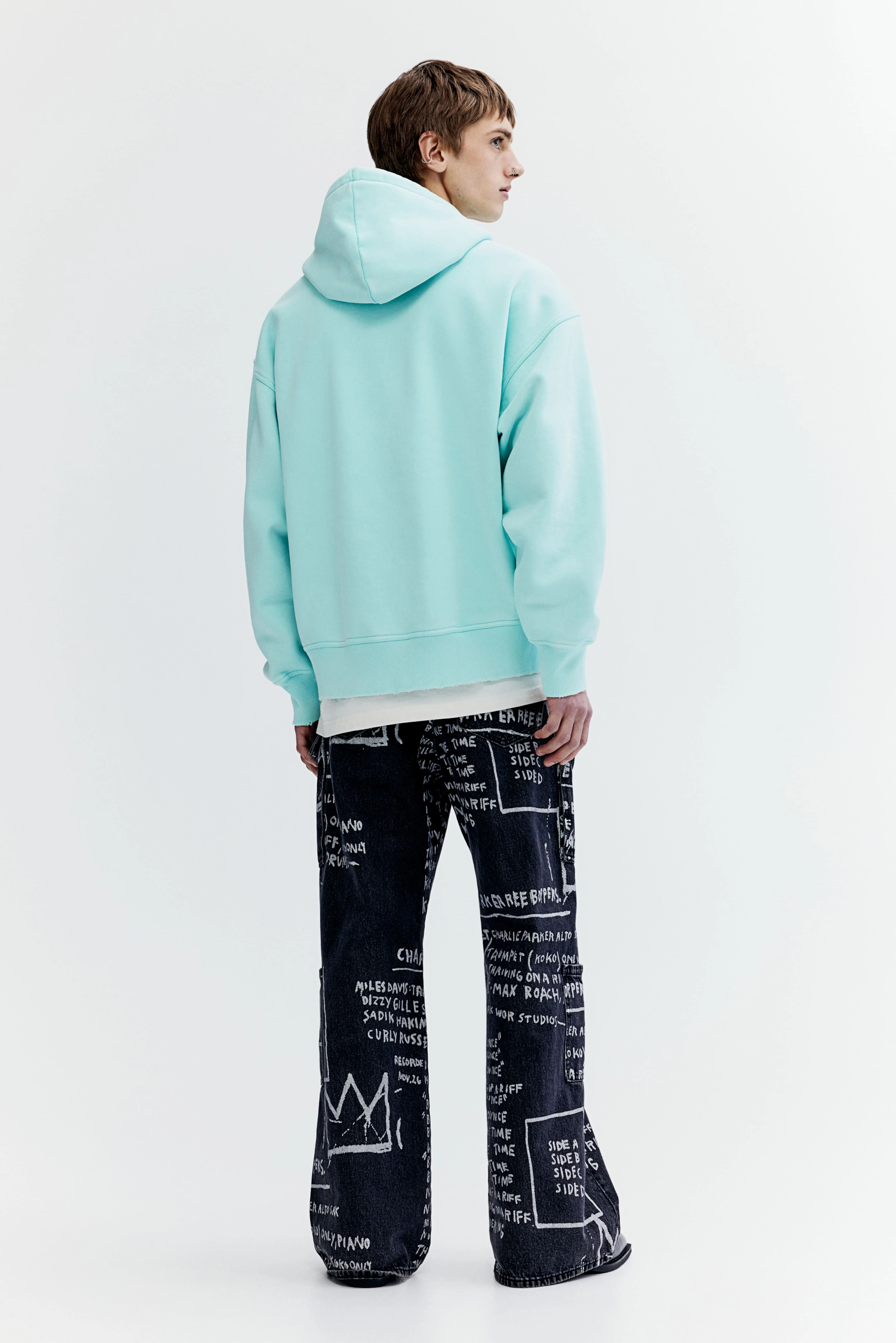 Oversized Fit Cotton zip-through hoodie - Long sleeve - Regular length - Turquoise/Basquiat - Men | H&M GB