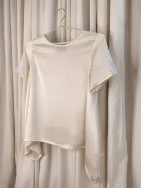  PRE-LOVED  100% Silk Satin Top [ Natural White Long T-shirt, Draped Hem, Crew Neck, Size S/M ]