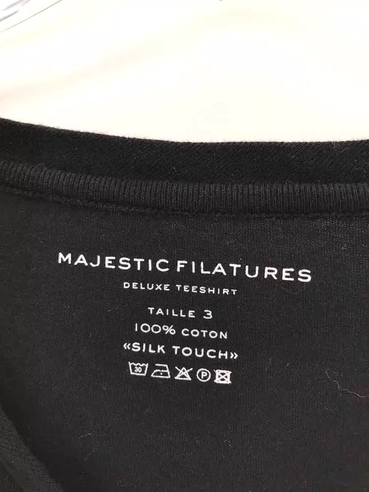 Pre-Owned Majestic Filatures Black Size Medium T-shirt