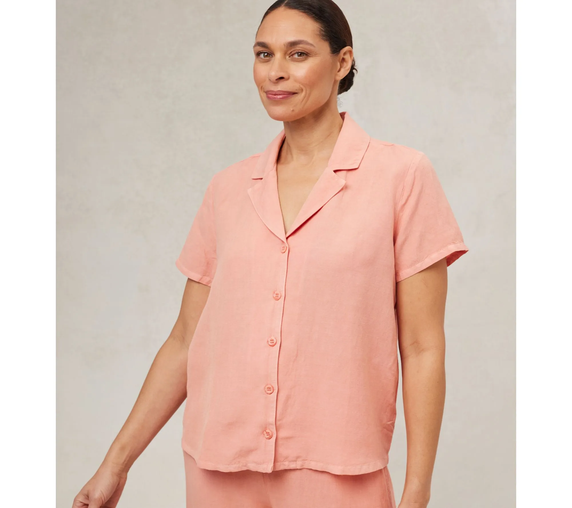 Side Stitch Short-Sleeve Notch Collar Shirt